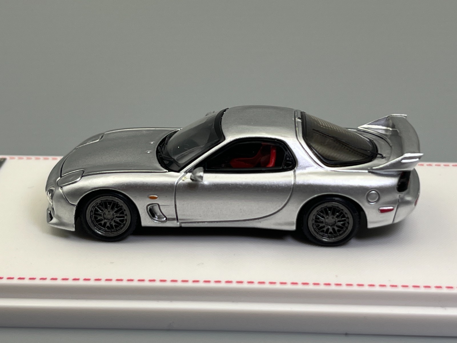 Mazda RX-7 FD3S A-Spec Mazdaspeed Silver Focal Horizon 1/64 scale with case