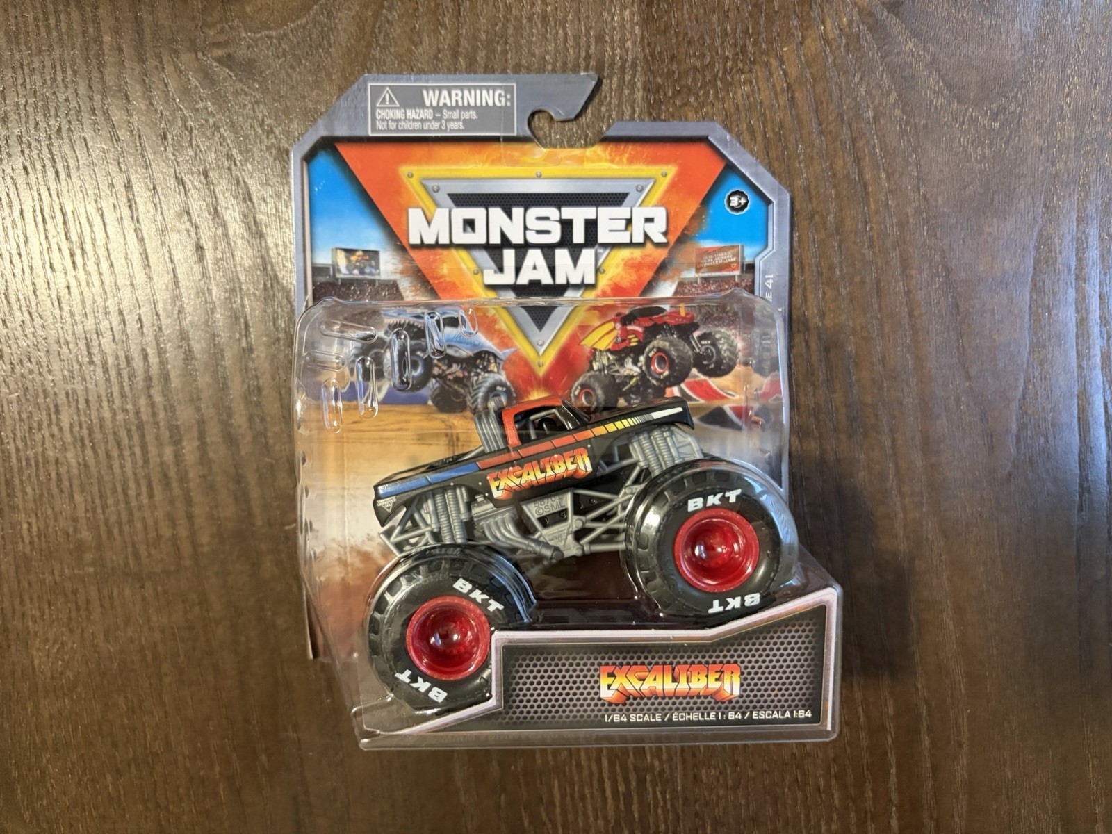 2025 SPIN MASTER MONSTER JAM EXCALIBER SERIES 41 WORLD FINALS RETRO TRUCK RARE