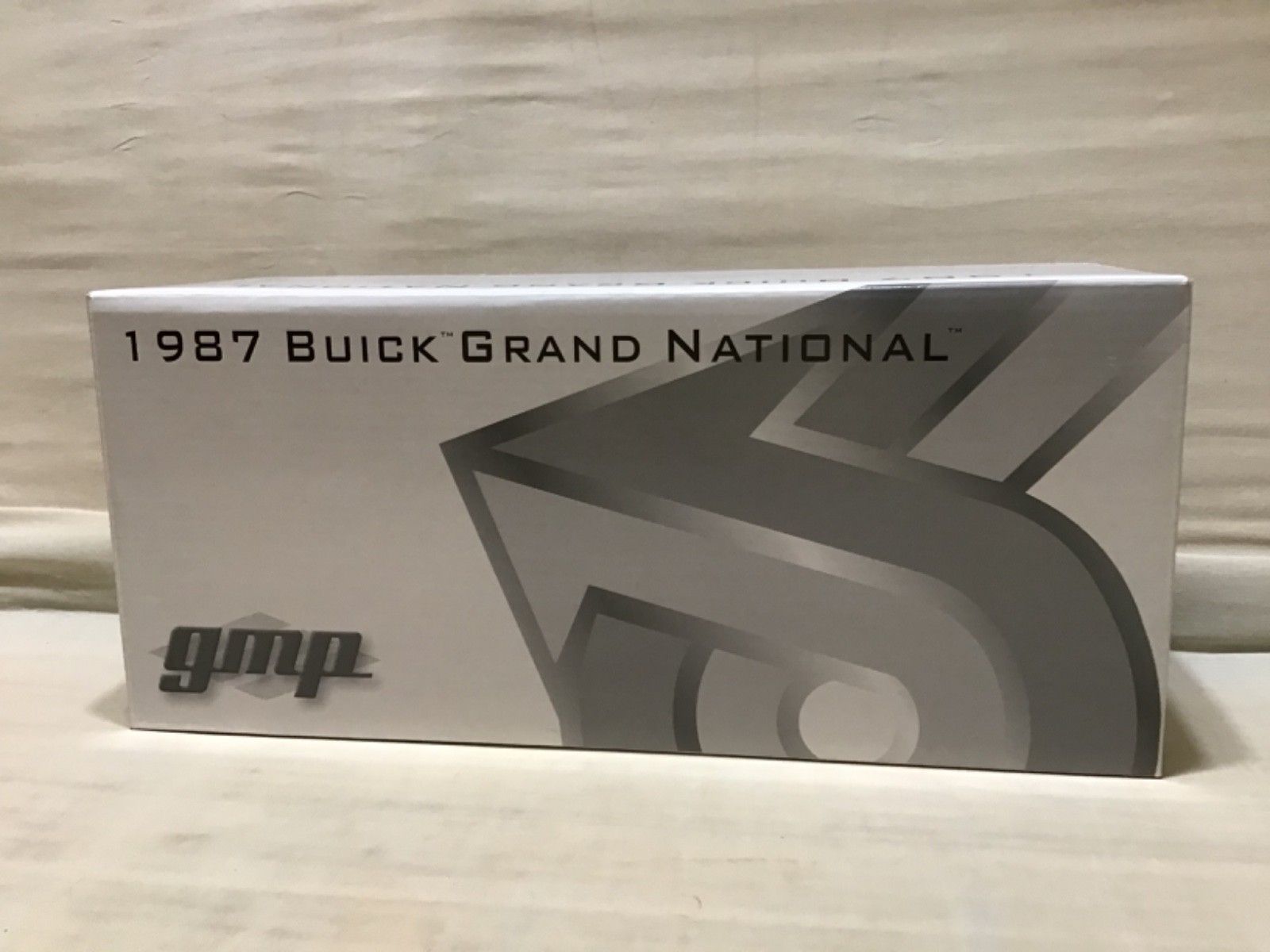 BUICK GRAND NATIONAL 1987 BLACK GMP #8201 DETAILED DIECAST RARE 1/24 read defect