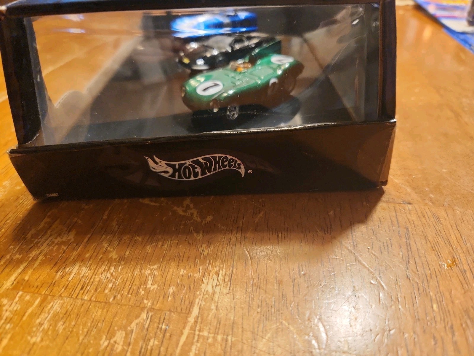 Hot Wheels Bruce Wayne Collection Batman 3 Car Set Jaguar/Ferrari/Shelby Read