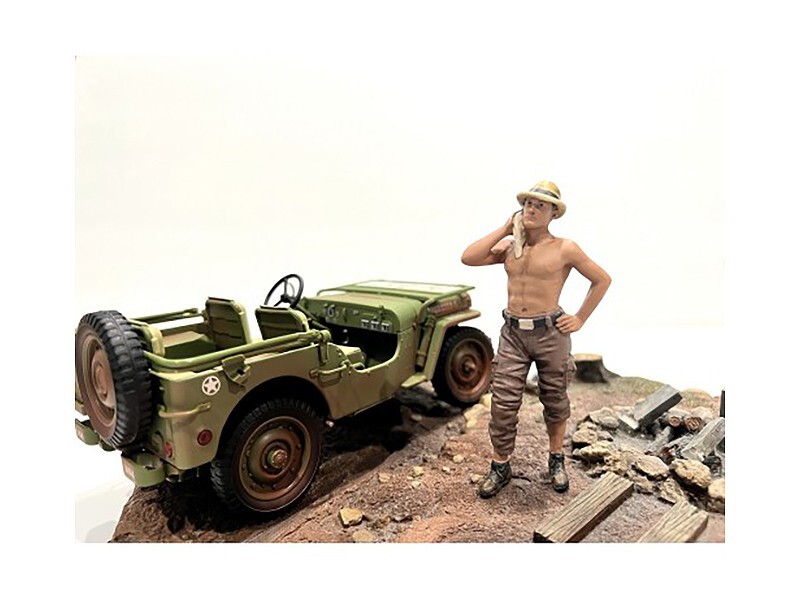 “4X4 MECHANIC” FIGURE 1 FOR 1/18 SCALE MODELS BY AMERICAN DIORAMA 18011
