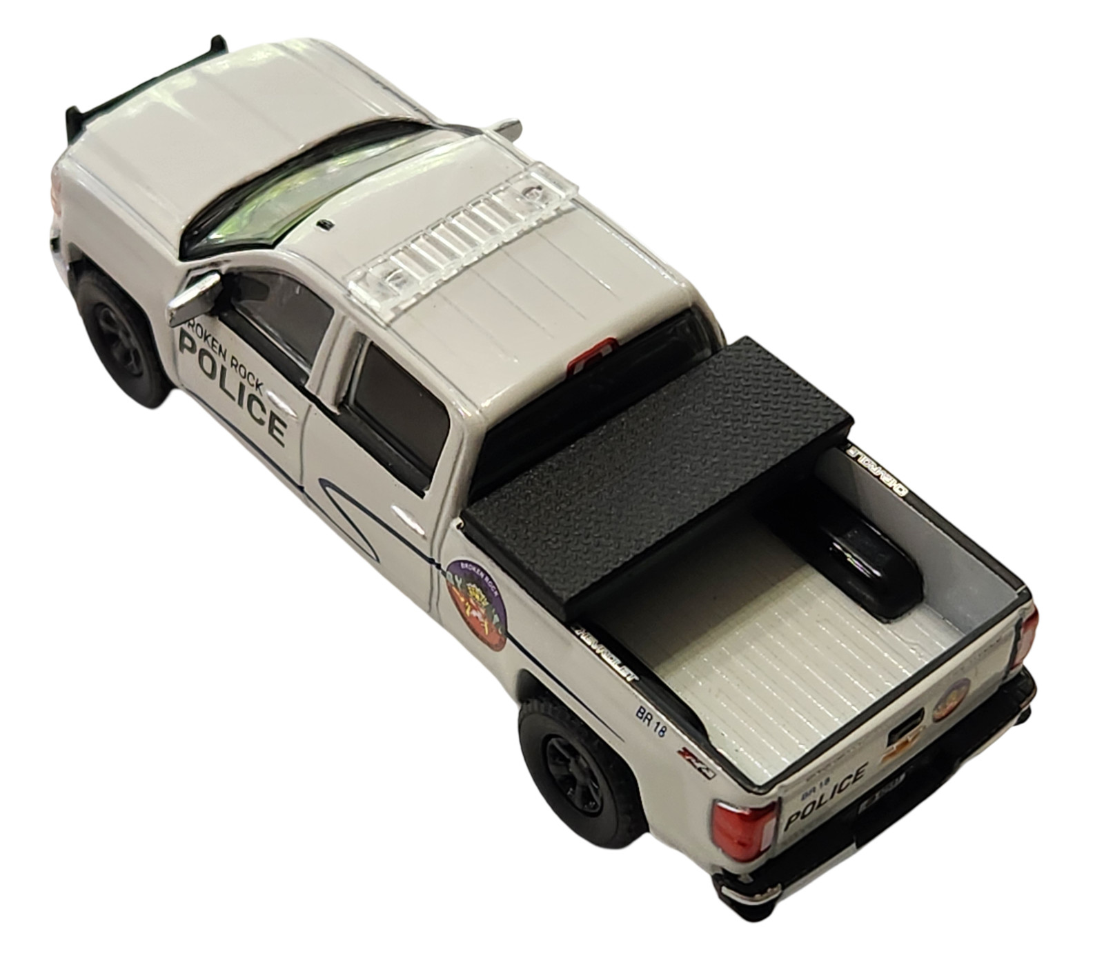 GreenLight 1:64 2014 Chevrolet Silverado Broken Rock Police Toylandbay Exclusive