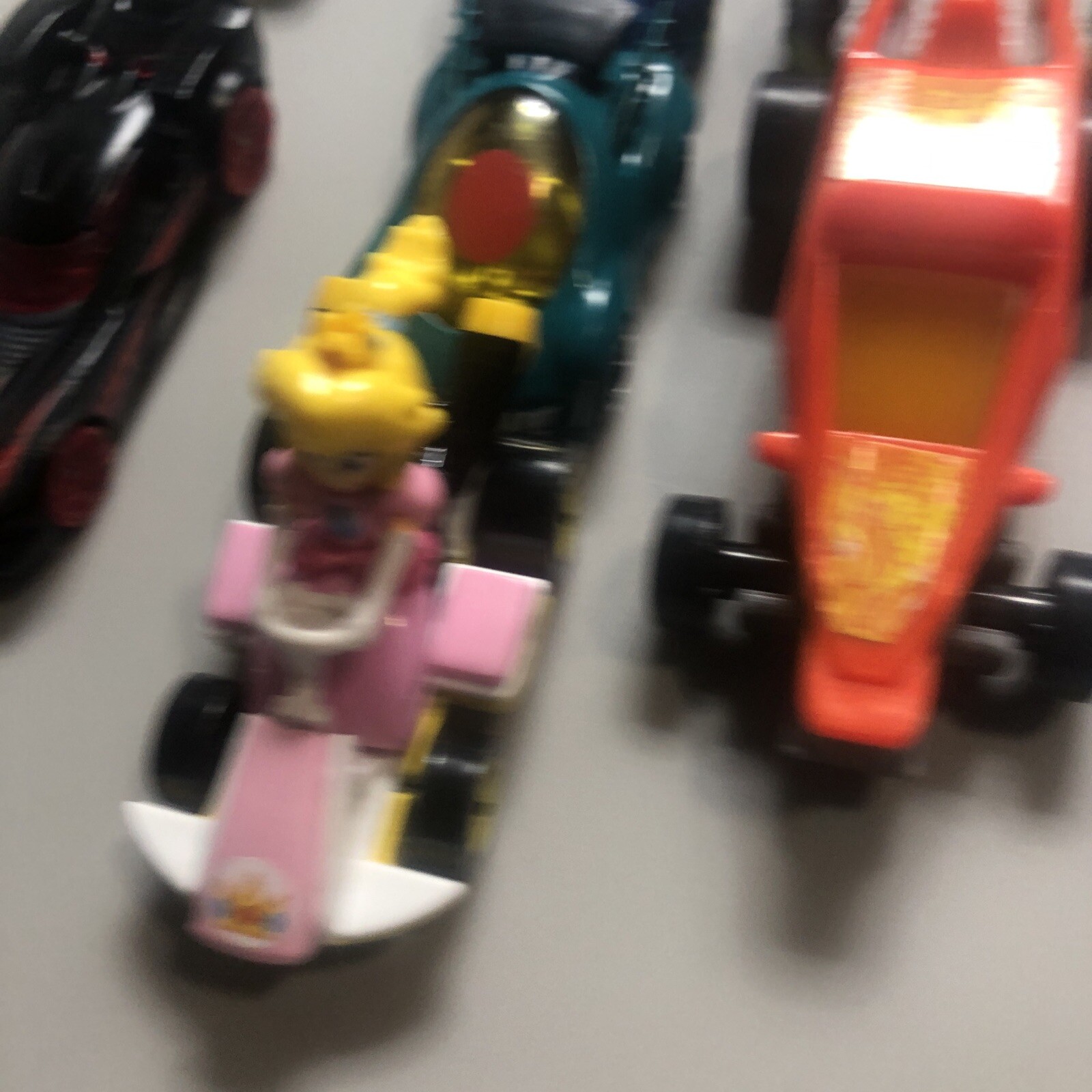 Hot Wheels Lot Of 17 Mixed Please See Photos