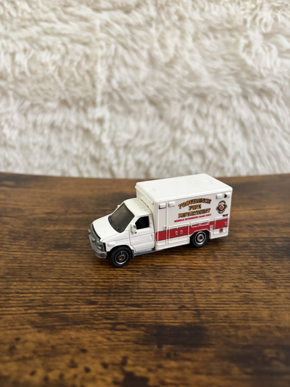 2009 Matchbox: Ford E-350 Ambulance, Providence Fire Department