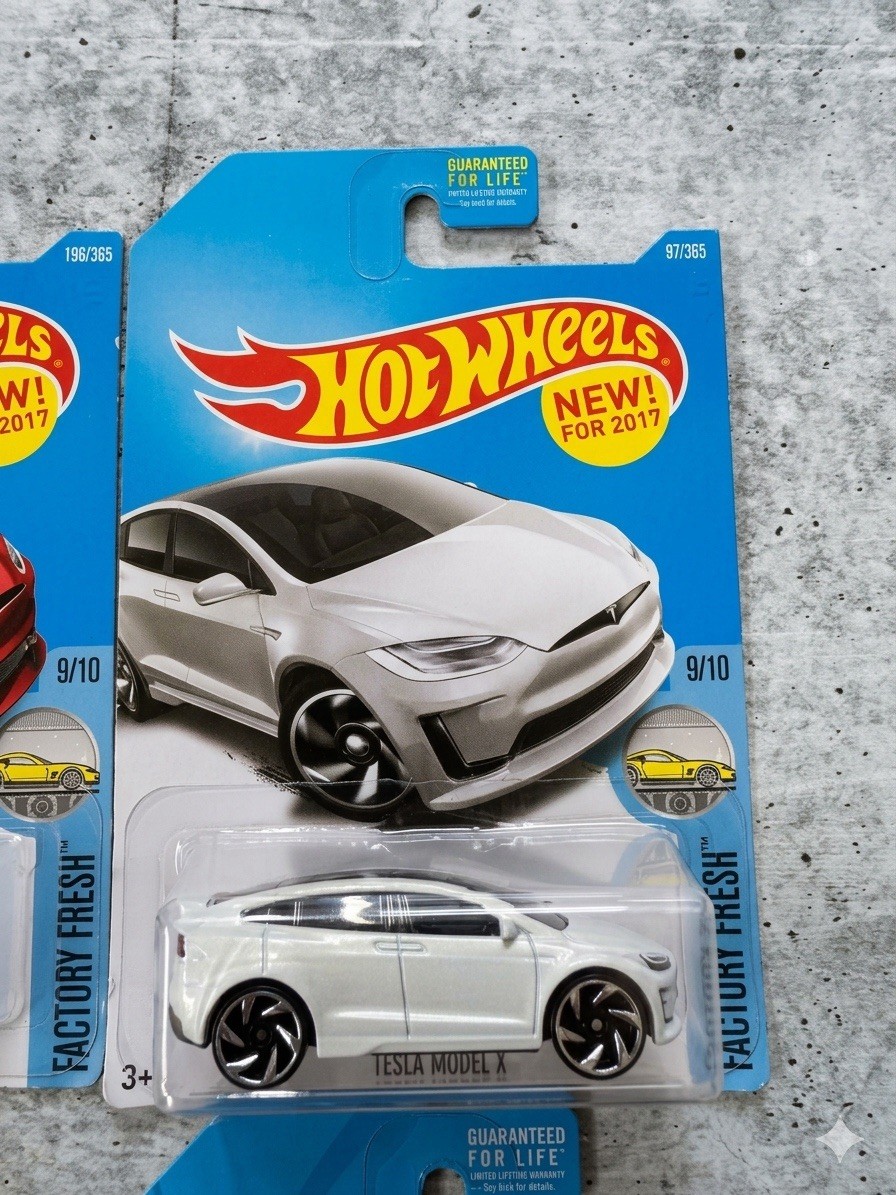 Hot Wheels Tesla Model X Lot of 4 – Red White Silver Black – 2017/2018