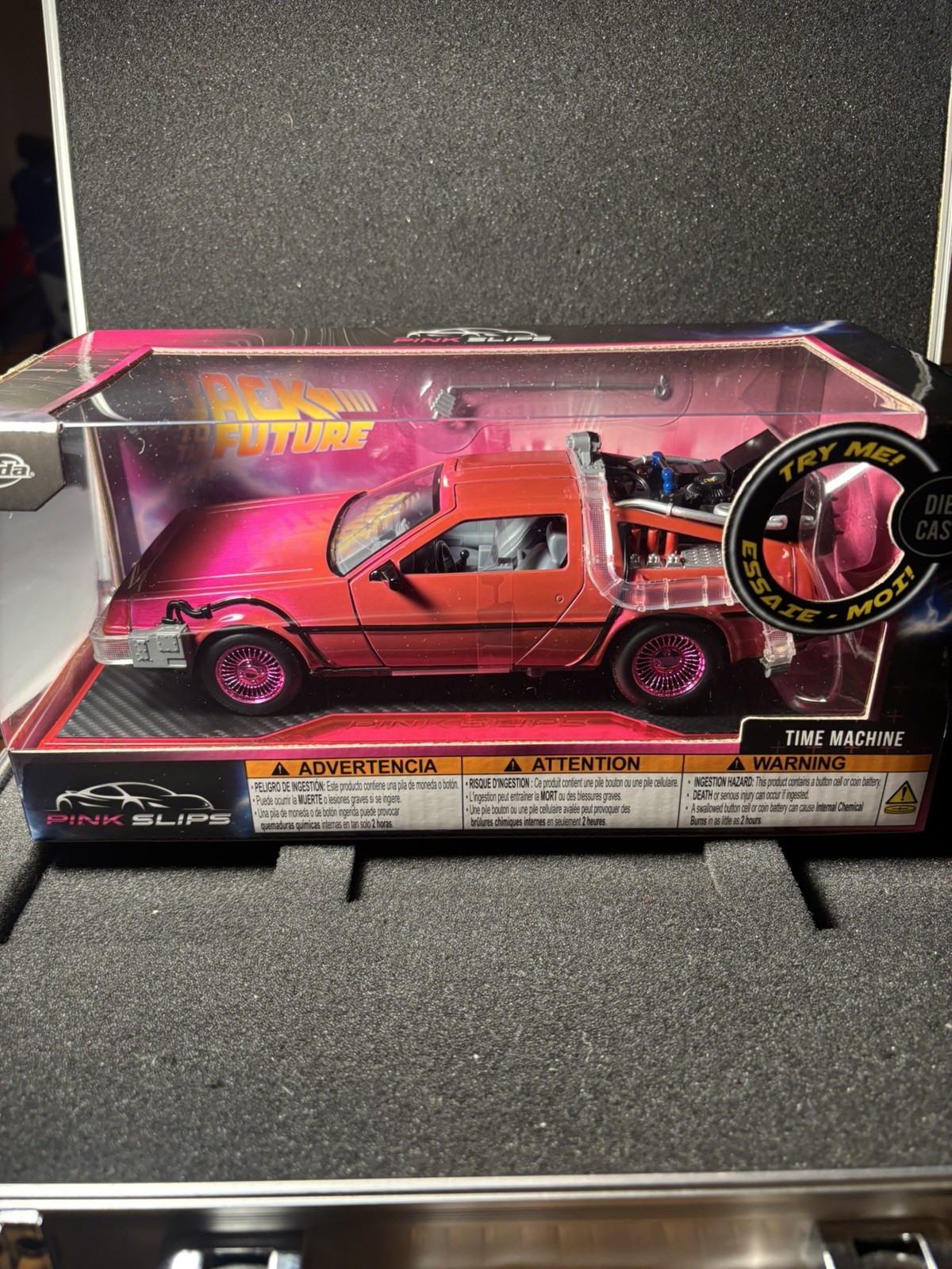 JADA PINK SLIPS DELOREAN BACK TO THE FUTURE TIME MACHINE 1:24 SCALE CHASE *NEW*