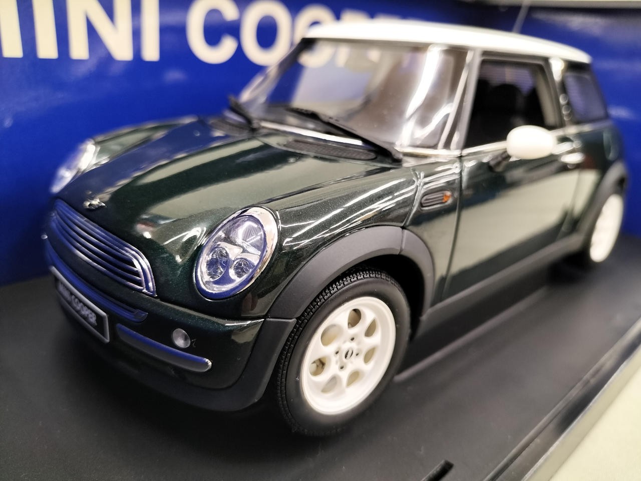 Autoart Mini Cooper