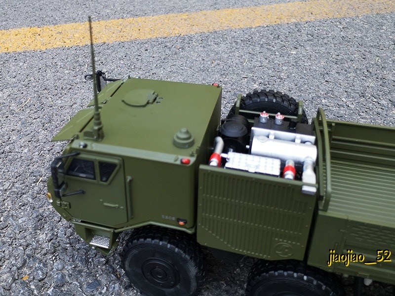 1/24 SHACMAN CTZ191 SX2306 8×8 Off-road Military Personnel Carrier Truck Model