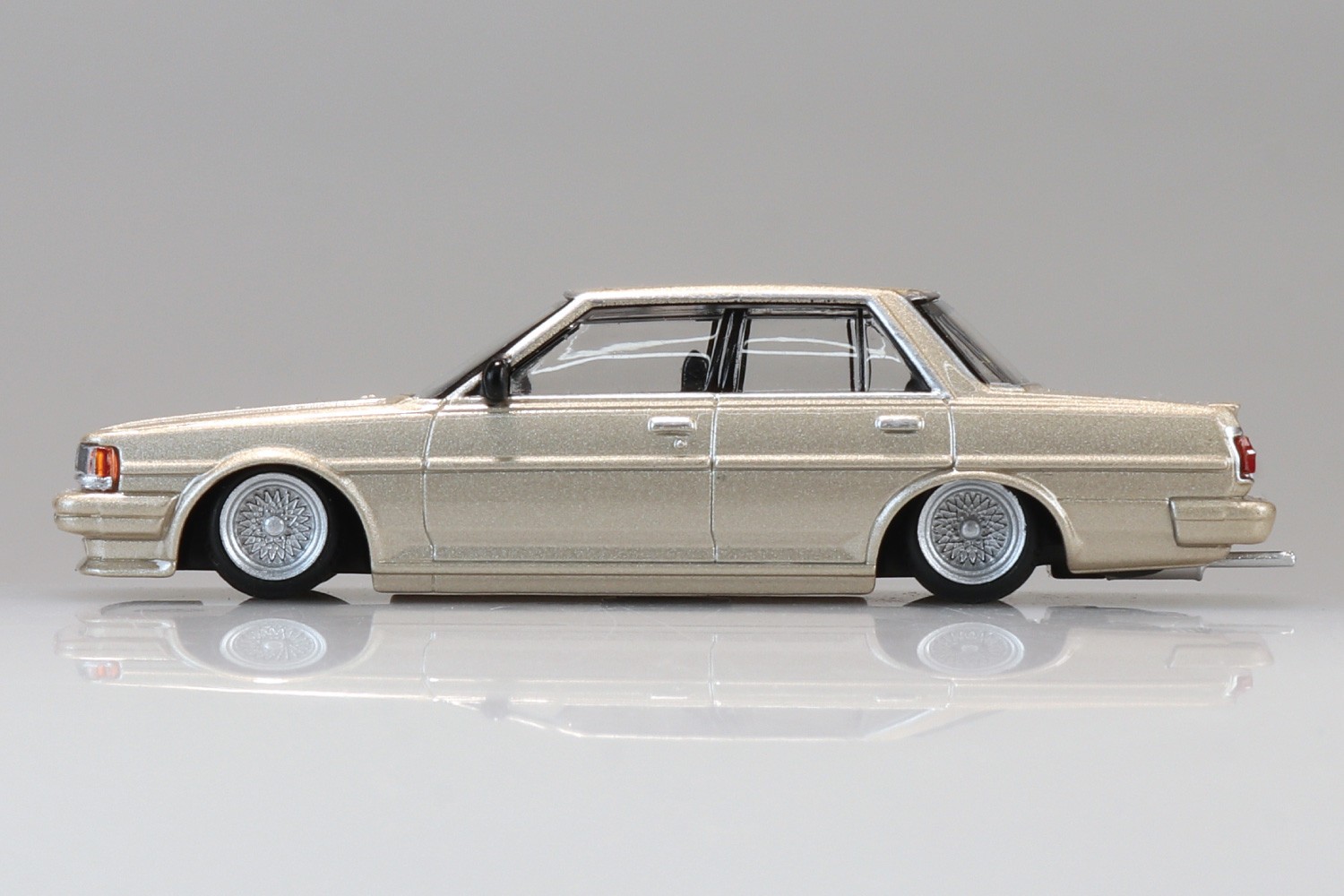 Aoshima 1/64 GRAND CHAMPION COLLECTION Part 16 (1 CAR)