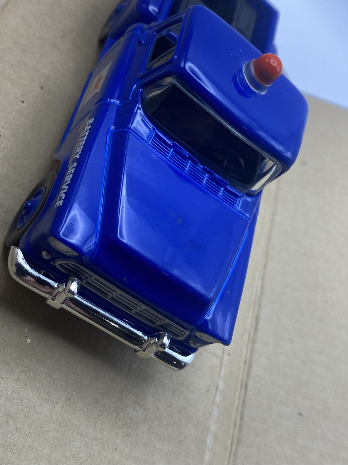 Lot of 2 Franklin Mint 1:43 1953 Ford F-100 Service Trucks Tow Battery NIB