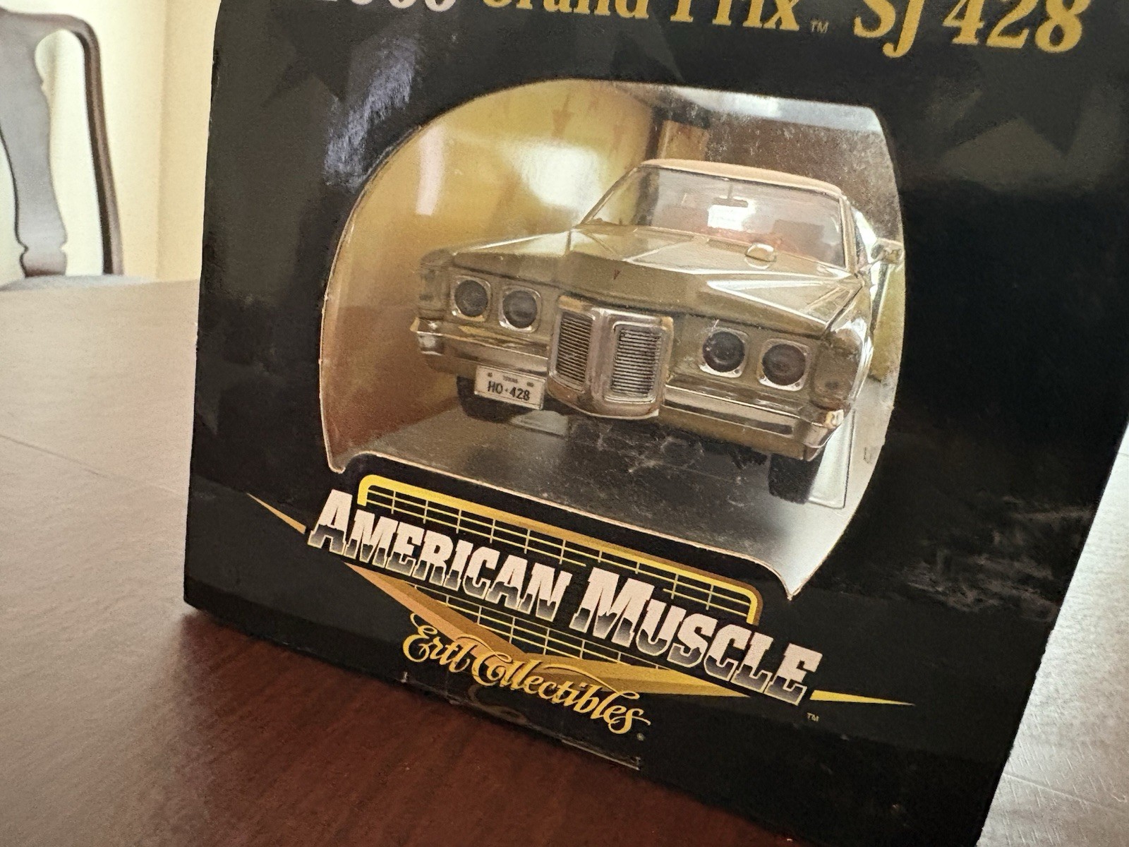 Ertl Collectibles American Muscle 1:18 1969 Pontiac Grand Prix SJ 428 Gold/White