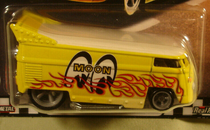 Hot Wheels Boulevard Volkswagen Drag Bus Mooneyes 2020 new in package