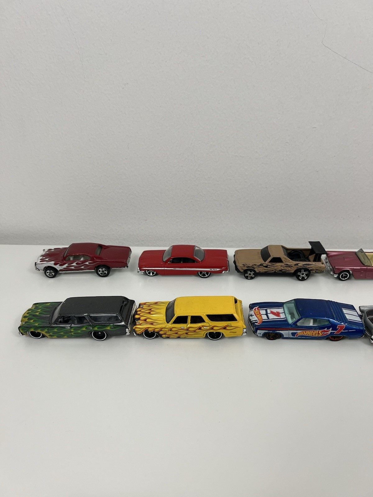 Hot Wheels Matchbox Mixed Lot Of 17 Impala Style Metal Die Cast Vehicles Loose