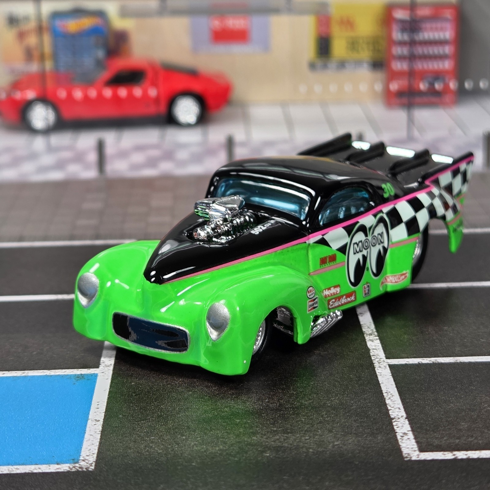 1/64 Hot Wheels Mooneyes 1941 Pro Mod Willys Coupe Drag Car 41 Real Riders Green