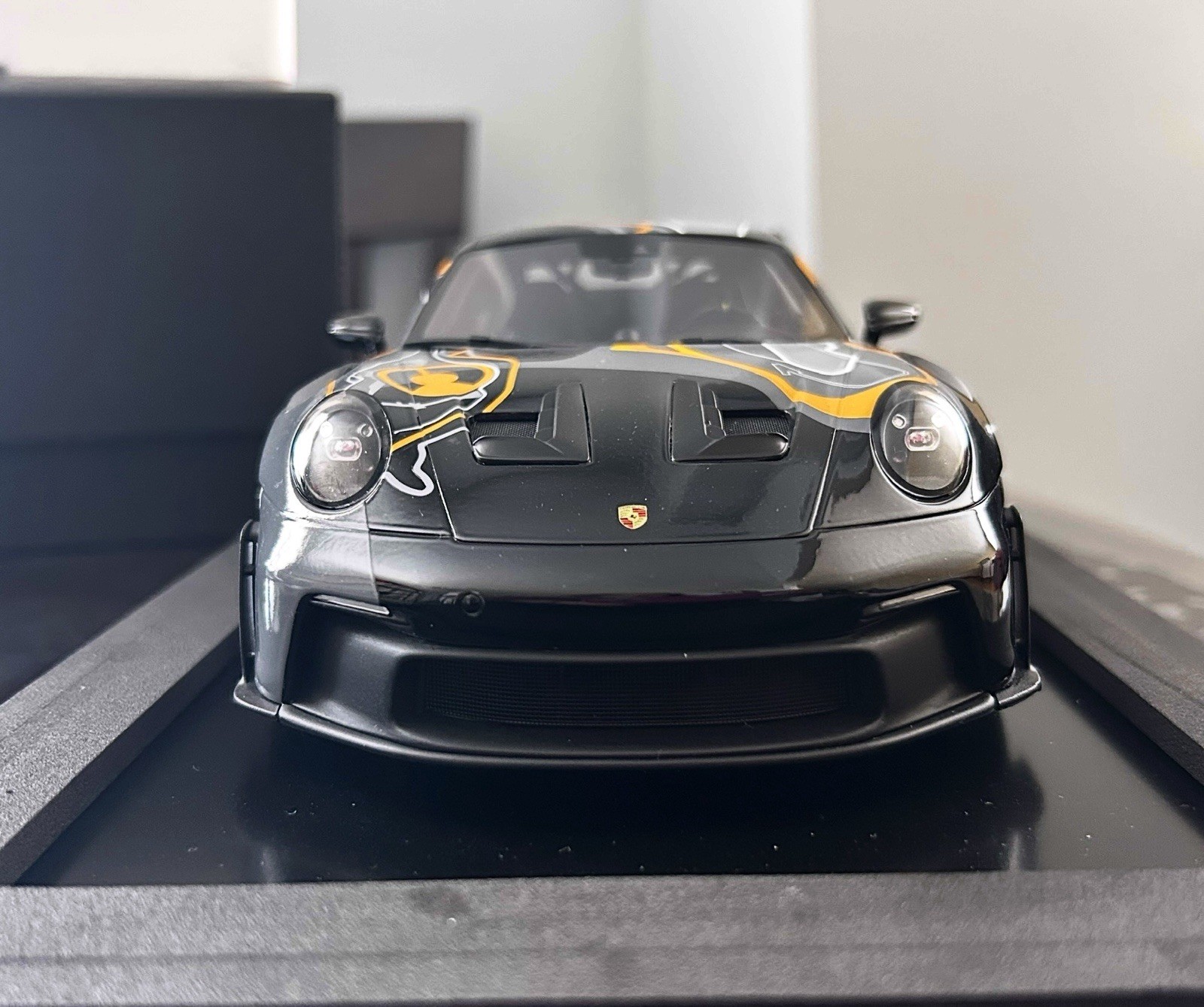 1:18 SPARK PORSCHE 911 GT3 RS 992 BLACK NO BBR D&G MR AMALGAM PEAKO H&H 669/911