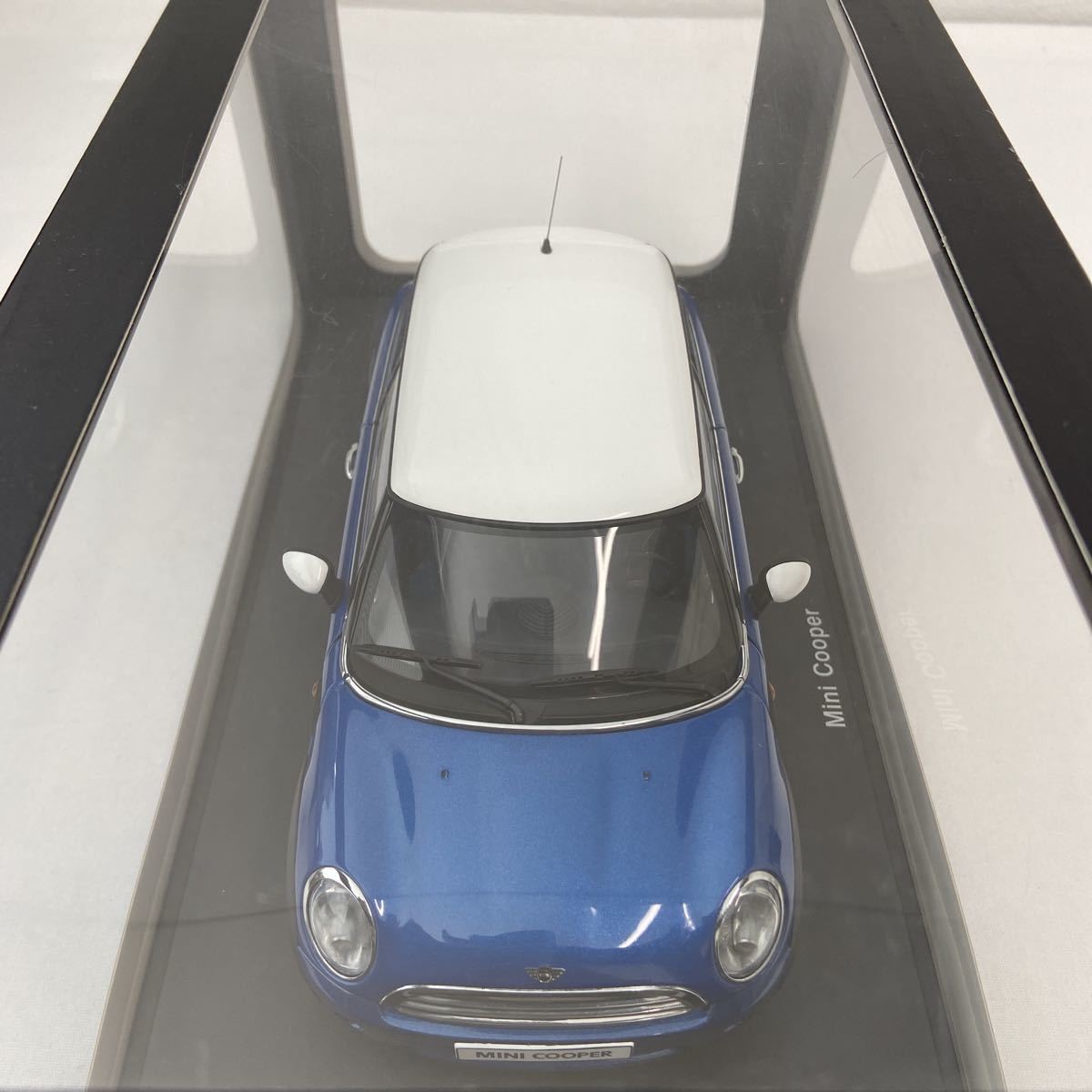 AUTOart 1 18 MINI COOPER 2006