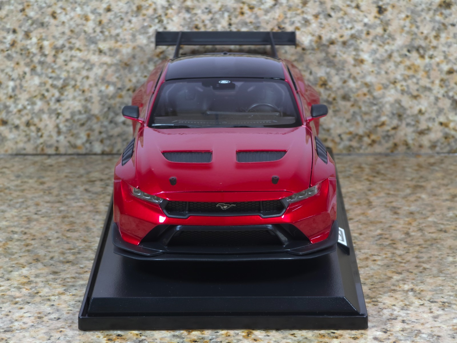 2025 Ford Mustang GTD 1:18 Maisto Exclusive Style Special Edition – RED