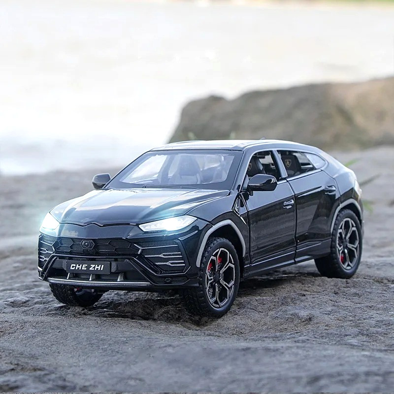 1:24 LAMBORGHINI Urus Alloy Diecast Racing Car Model Sound/Light Collection Gift