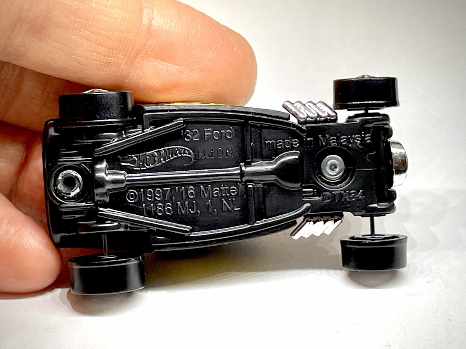 🔥 Hot Wheels CUSTOM MADE REDLINE ’32 Ford Satin Black Diecast 1:64