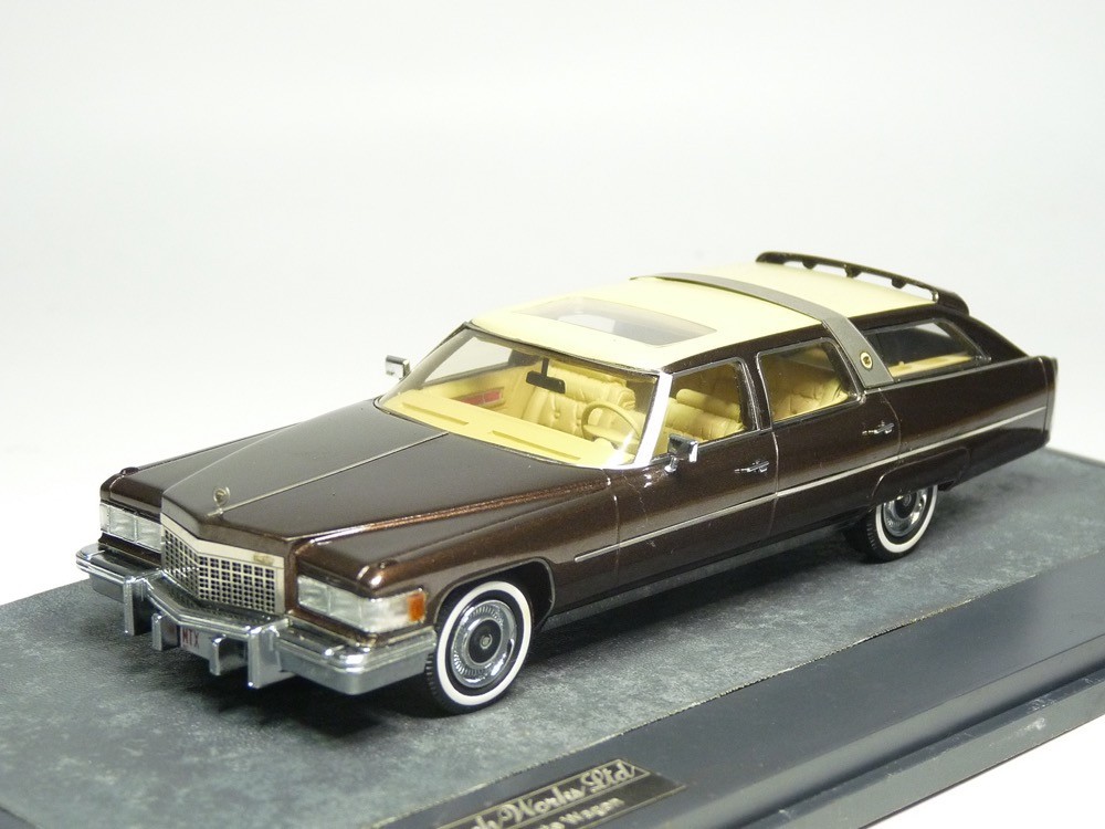 Matrix MX20301-311 1/43 1976 Cadillac Fleetwood Castillian Wagon Resin Model Car