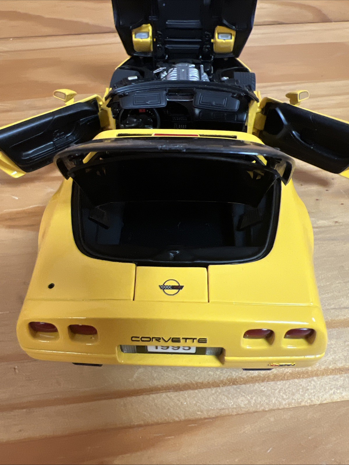 1995 Chevrolet Corvette ZR-1 Yellow Danbury Mint Diecast Replica 1:24