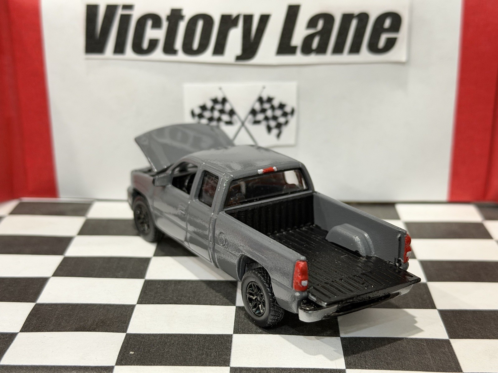 Custom Painted Auto World 2006 Chevy Silverado 1500 Classic 1 Of 1 1/64 Scale