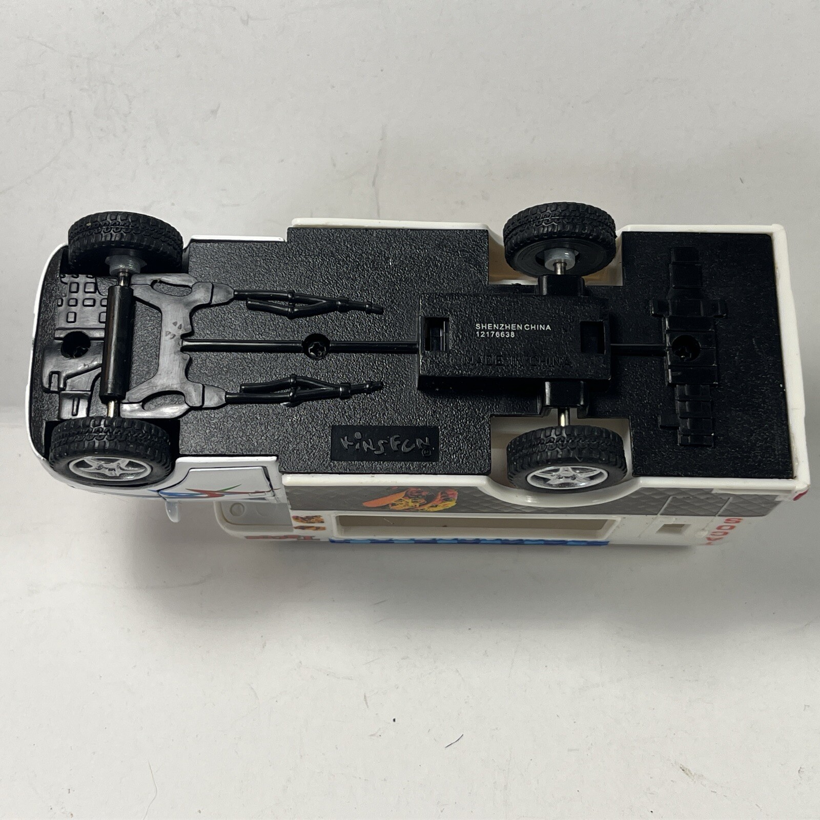 Kinsfun Taco Food Truck Diecast Cab Plastic Body Pullback Action Doors Open 5”