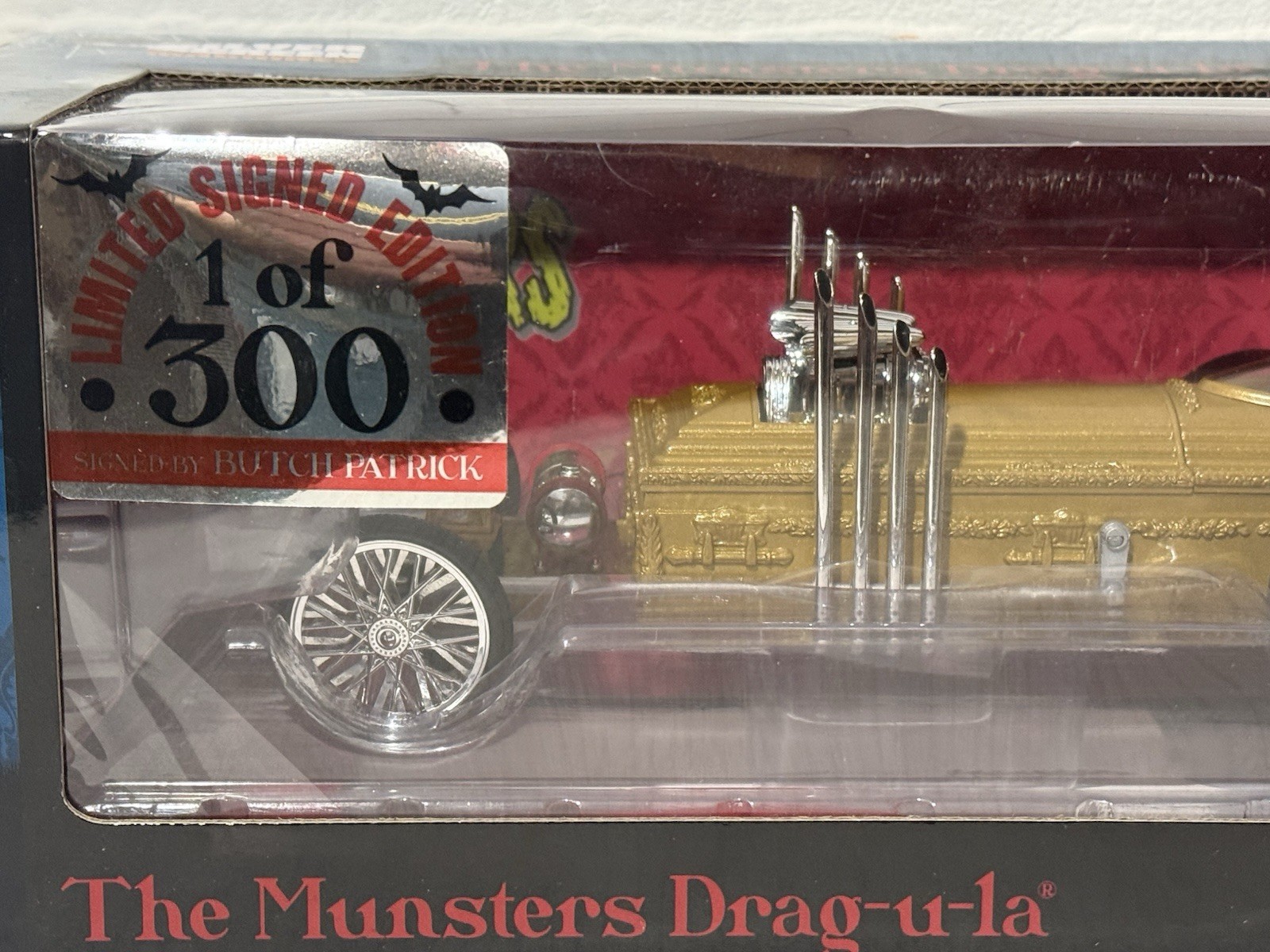 1/18 Auto World Dragula Munsters 1 of 300 SIGNED Butch Patrick Silver Screen