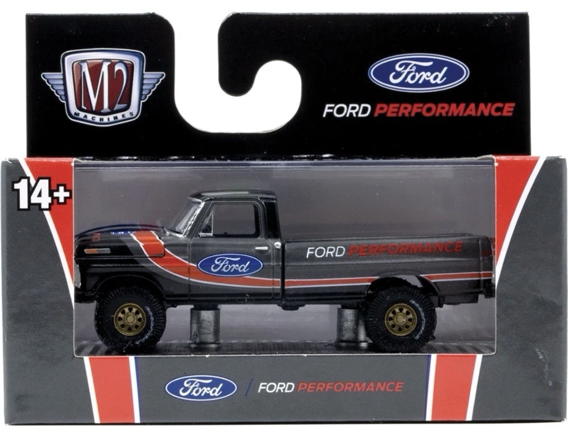 M2 MACHINES 1972 FORD F250 CUSTOM 4X4 AUTO THENTICS R102