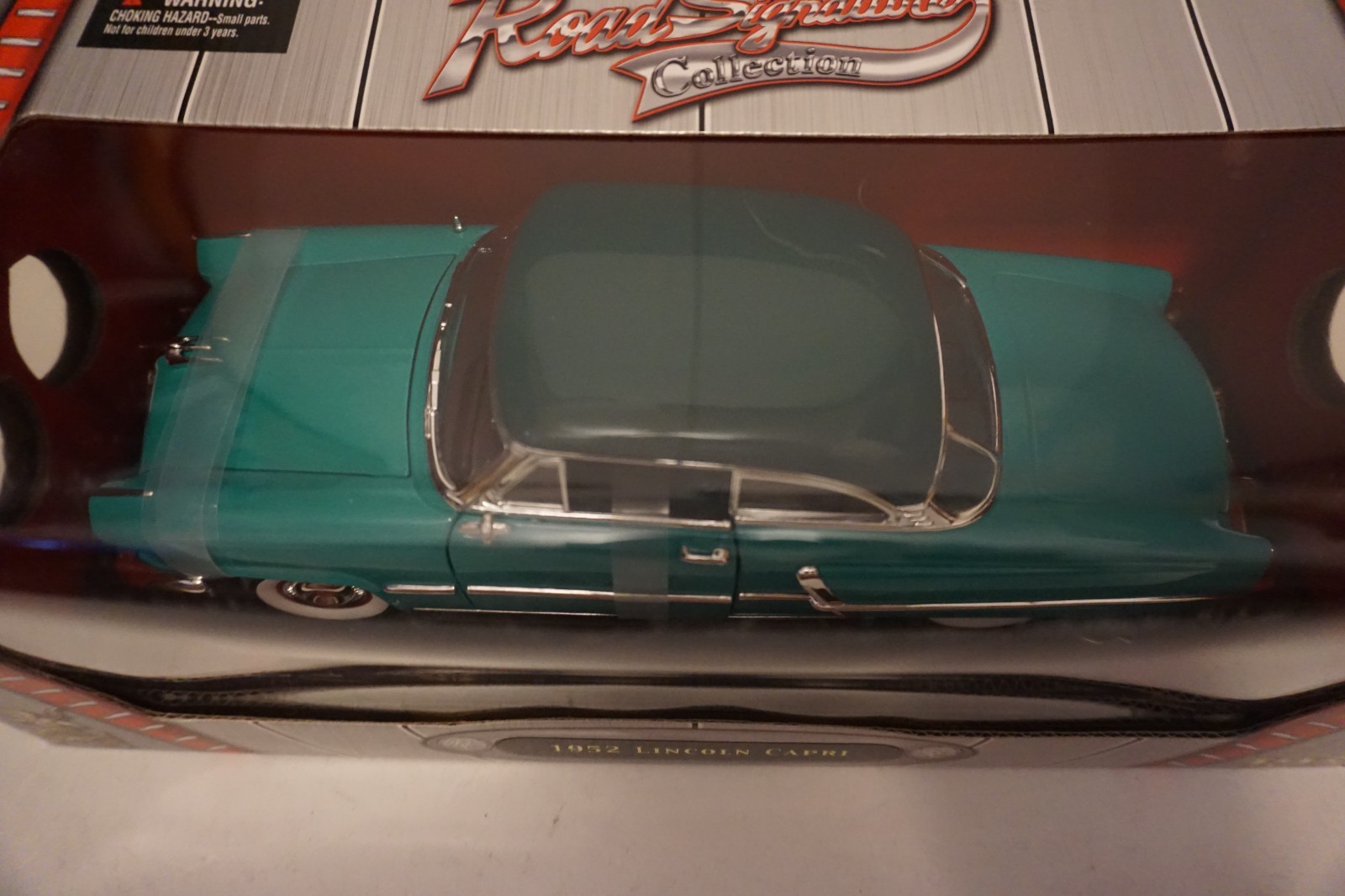 1/18 Road Signature 1952 Lincoln Capri Green (1167)