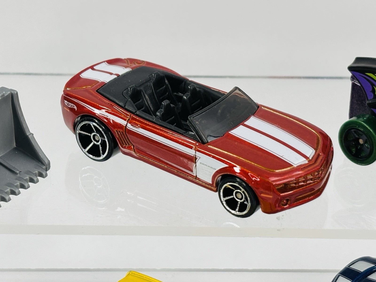 Lot of 9 Hot Wheels Diecast 1:64 Cars Various Makes Models Loose Lot #19