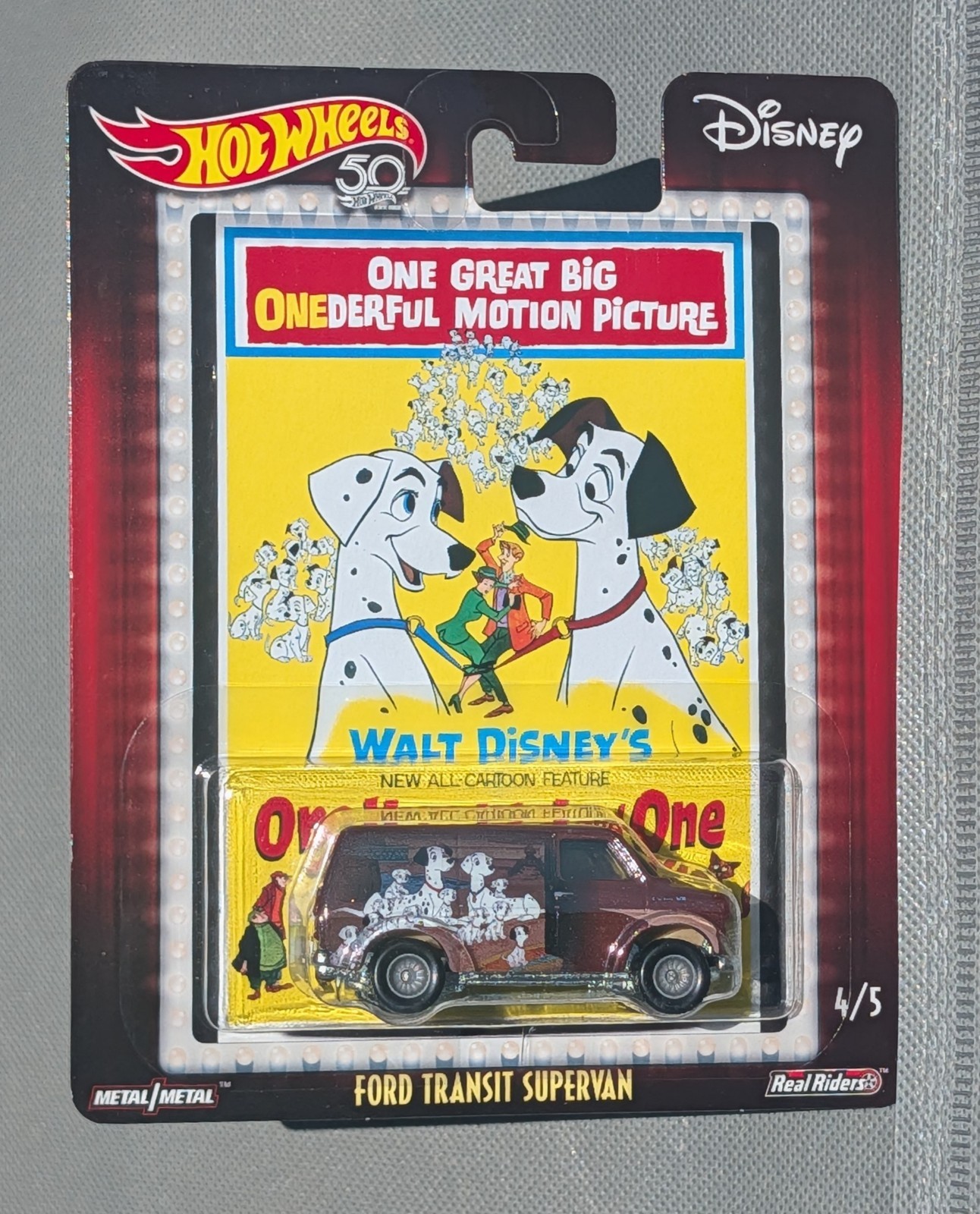 HOT WHEELS Premium Ford Transit Supervan 101 Dalmatians 1:64 HW Brown Van New