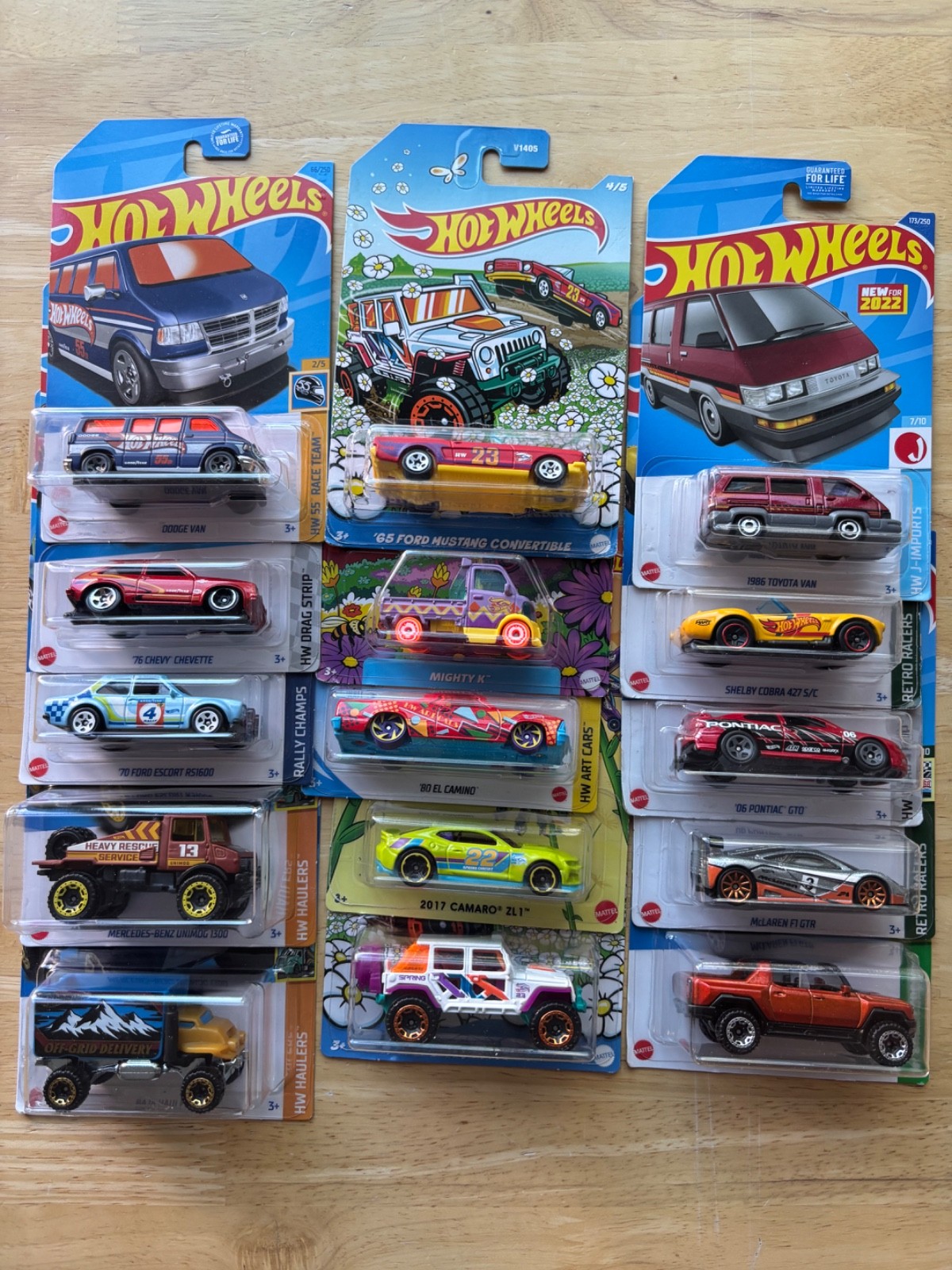 Hotwheels Lot Of 15 unopened cars . Various colors and styles