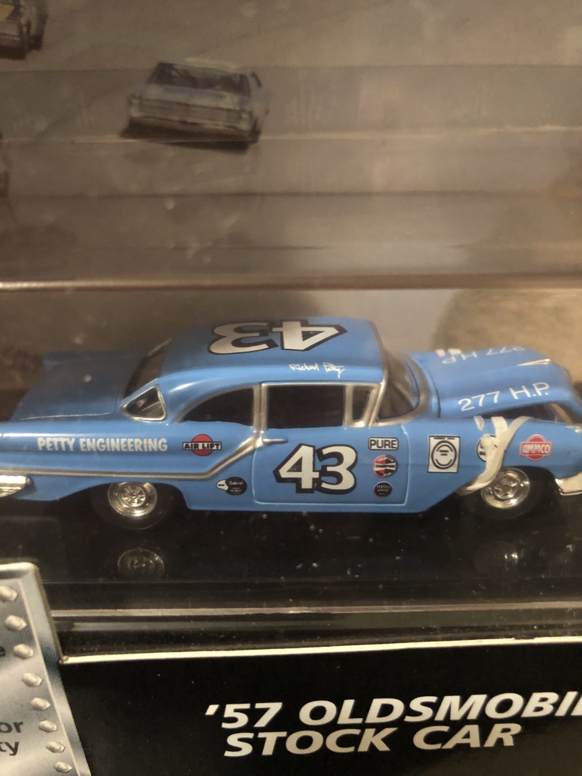Richard Petty #43 HotWheels Collectibles ’57 Olds Stock Car-1:64 In Display Case