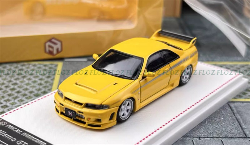Focal Horizon Nissan Skyline GT-R R33 Nismo 400R Yellow LTD 999PCS 1:64 Model