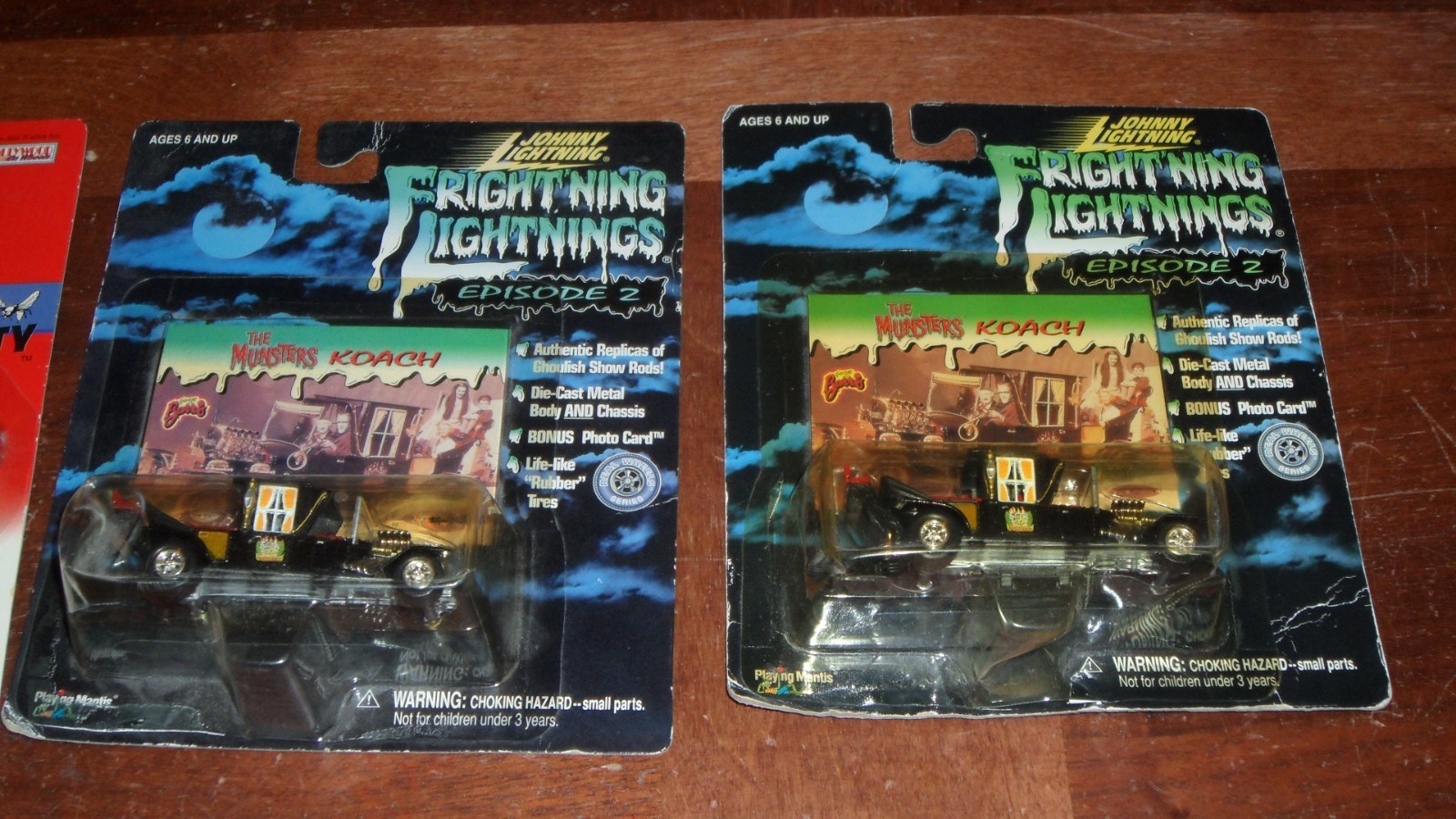 2X Johnny Lightning Munsters Barris Koach Episode 2 & Green Hornet Black Beauty