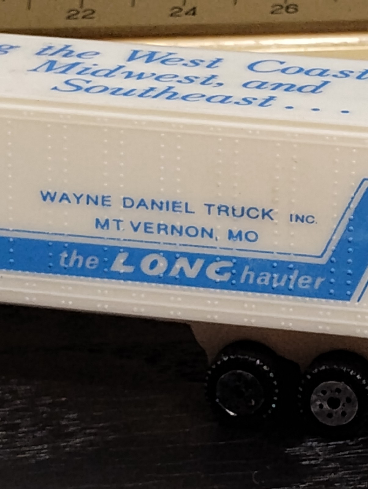 Road Champs 1/87th Die Cast CoE Semi Truck & Plastic Trailer, NOS 1990s -2005 ??