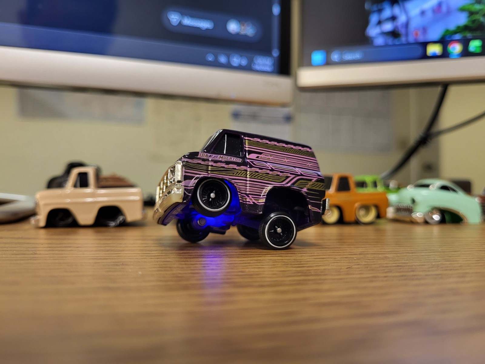 CAR TUNED CARTUNED WALGREENS ’79 GMC VANDURA LOWRIDER CUSTOM