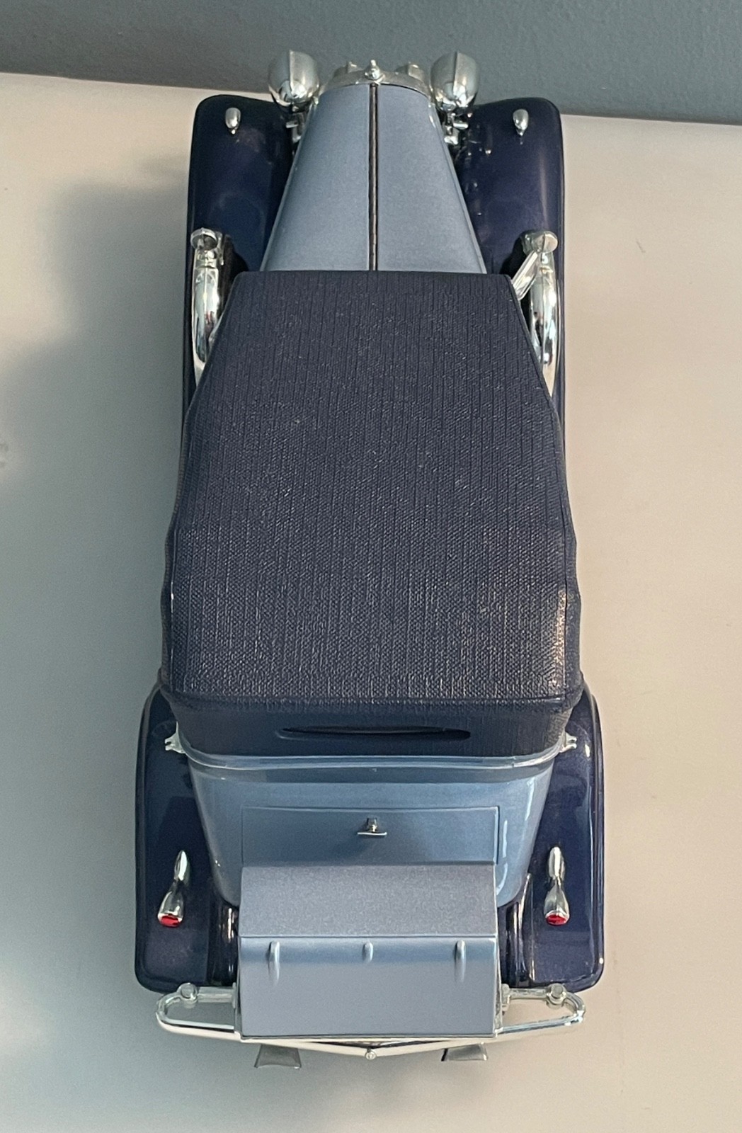 Auto World 1932 Cadillac V16 Sport Phaeton – 1:18 Scale Die Cast – Original Box