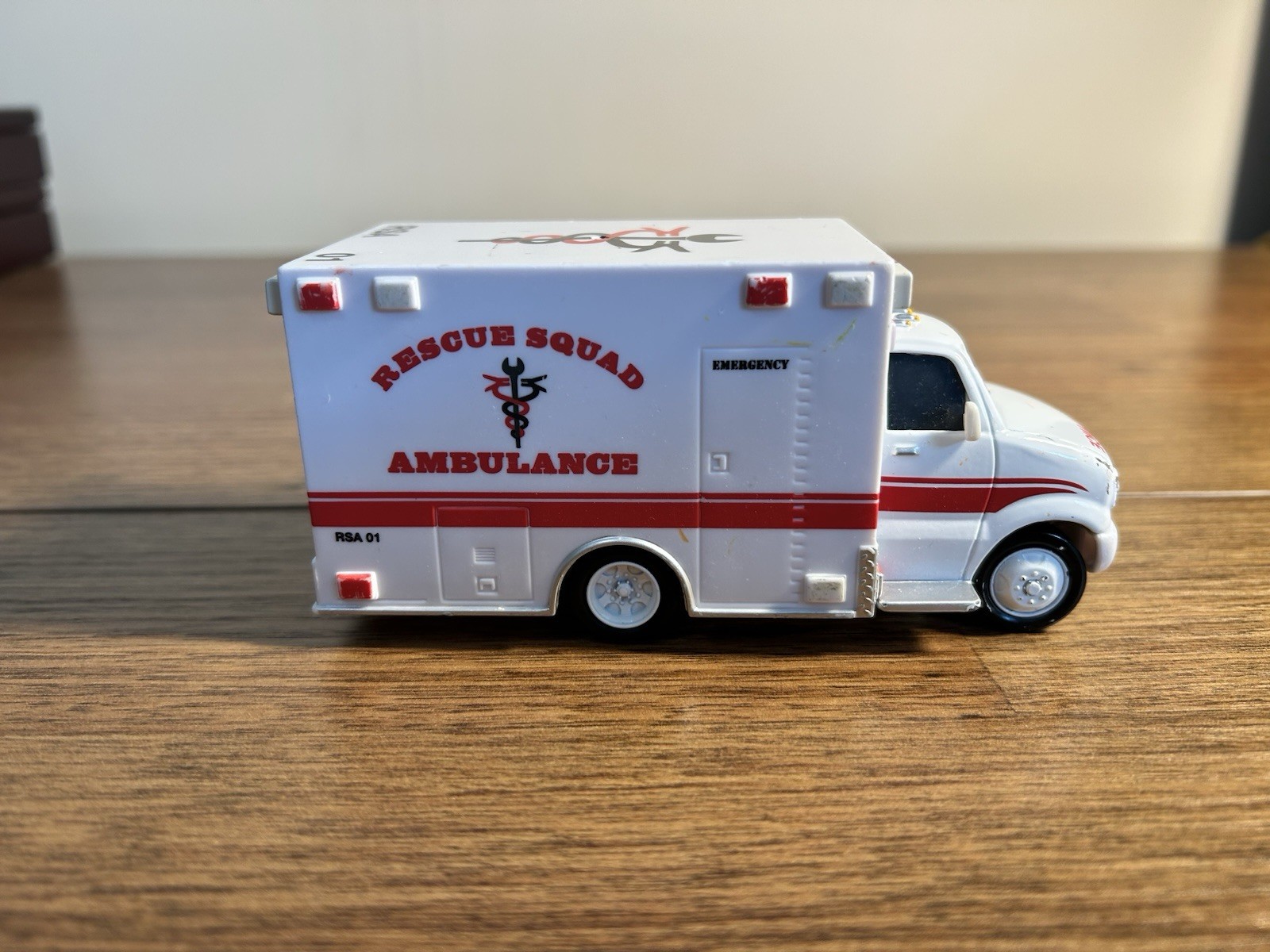Disney Pixar Cars Movie Ambulance