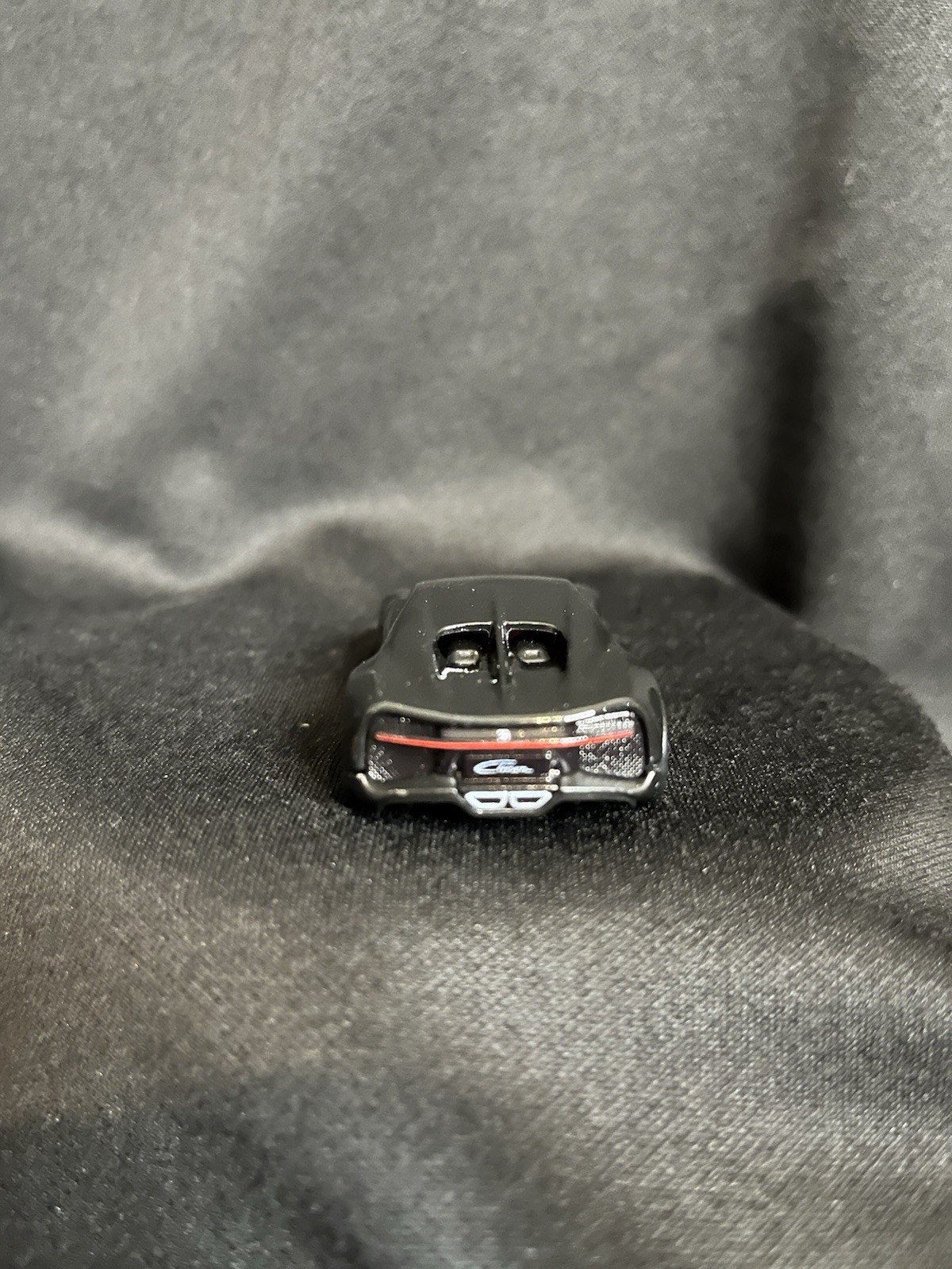 2025 Hot Wheels Premium Boulevard 2016 Bugatti Chiron Black 1:64 Diecast Car