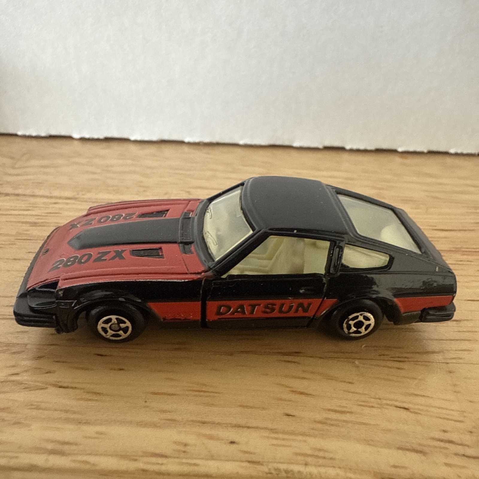 Vintage Matchbox Lesney Superfast Datsun 280ZX w Original Box No 24 Diecast