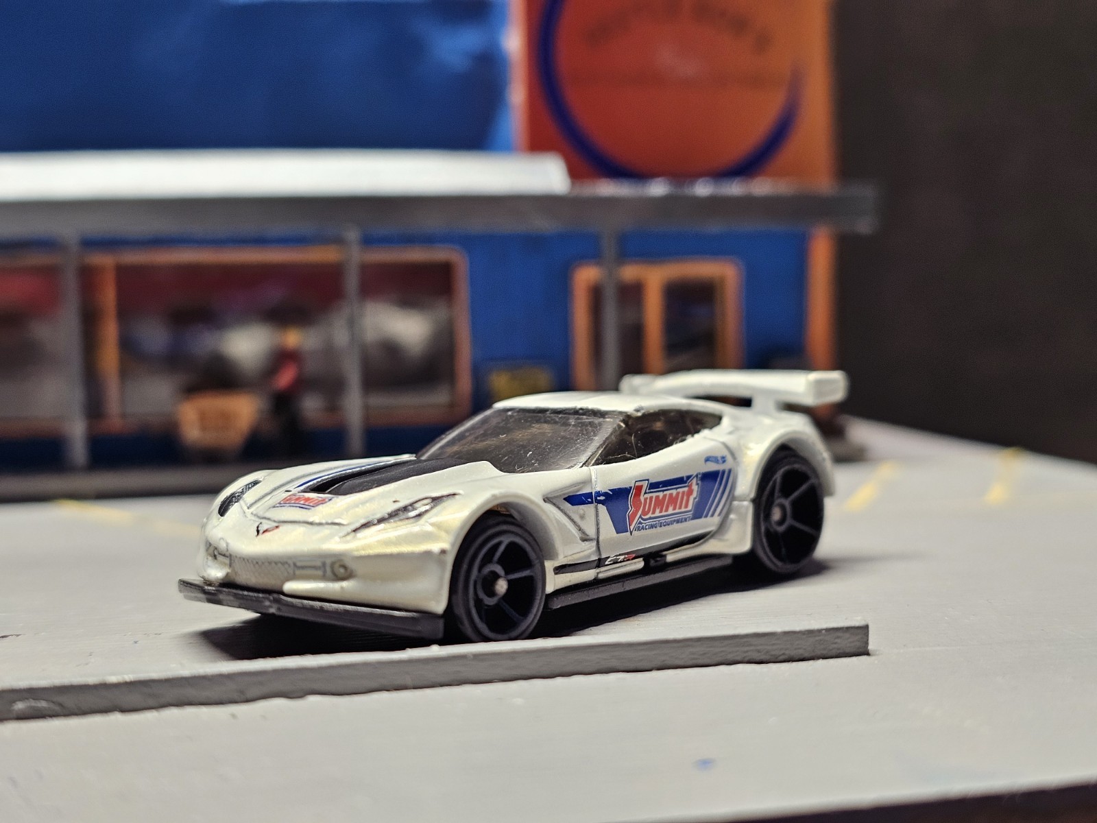 Corvette C7.R 1:64 Hot Wheels 2018 Speed Graphics 1/10 #27 Summit Racing Loose