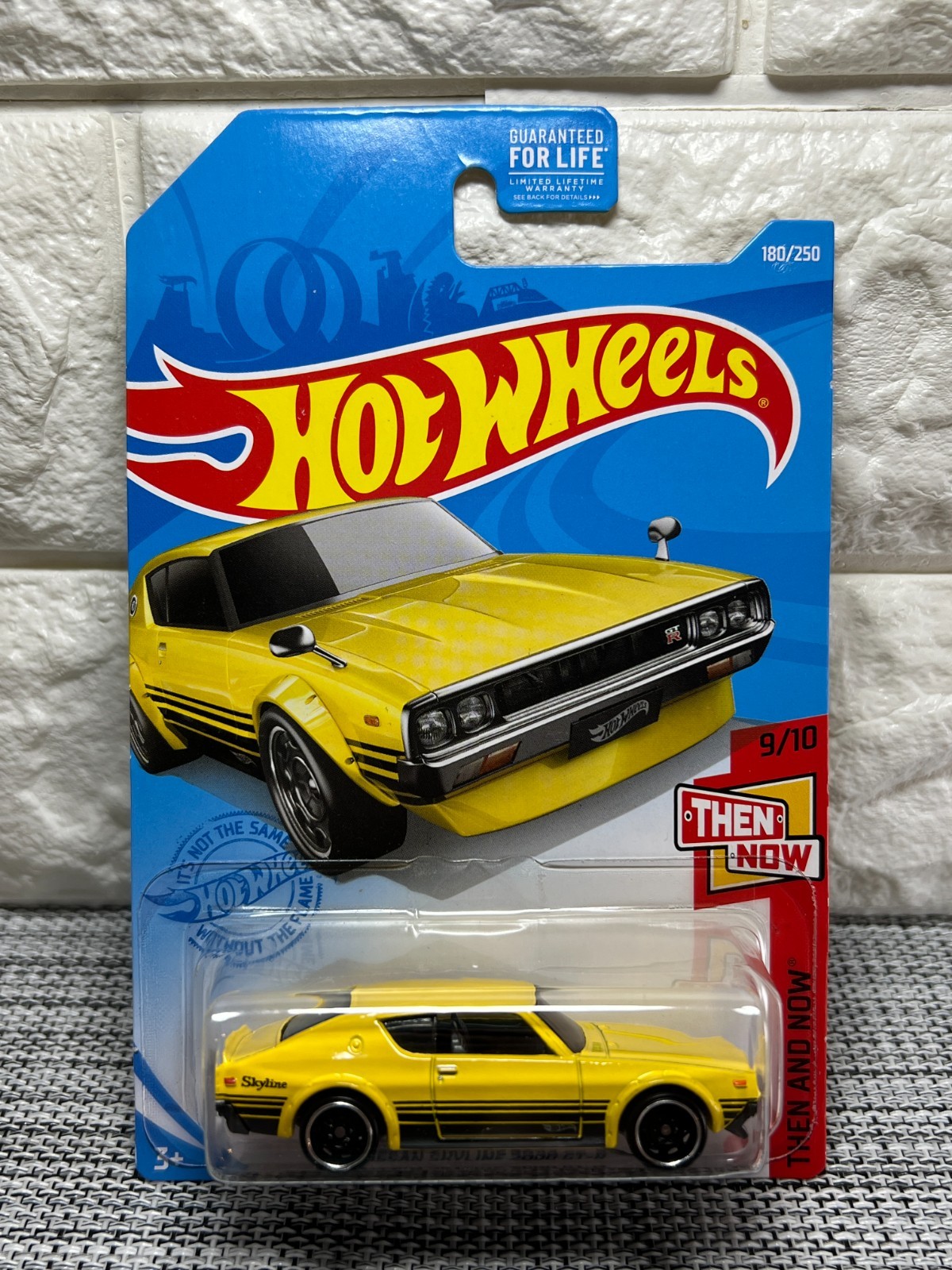 Hot Wheels Then And Now 9/10 Nissan Skyline 2000 GT-R 180/250 Yellow