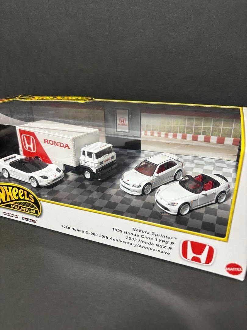 Hot Wheels Premium Diorama Collector Set Honda Type R Heritage