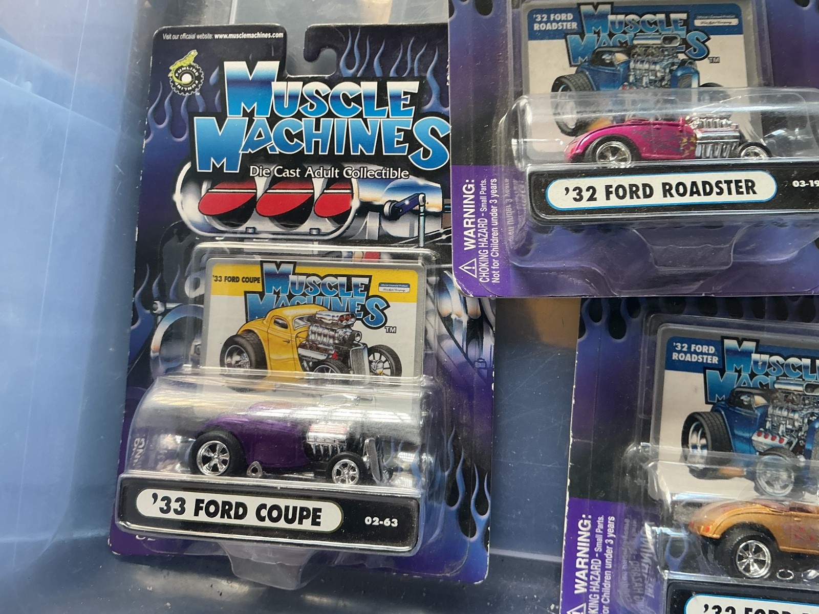 Muscle Machines 1932 Ford Roadster and 1933 x6