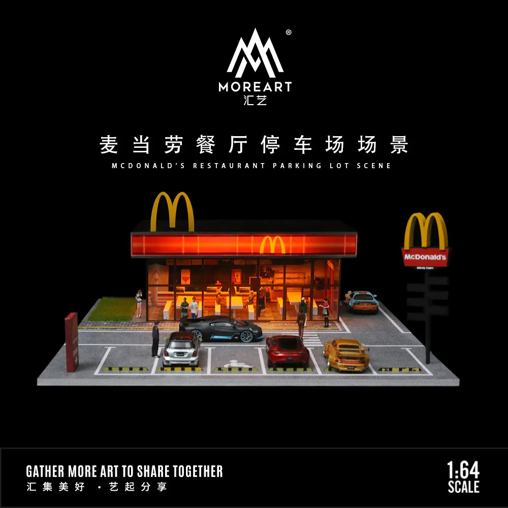 MoreArt 1/64 McDonald’s Restaurant Lot Scene Diorama – LED Lighting – MO936202