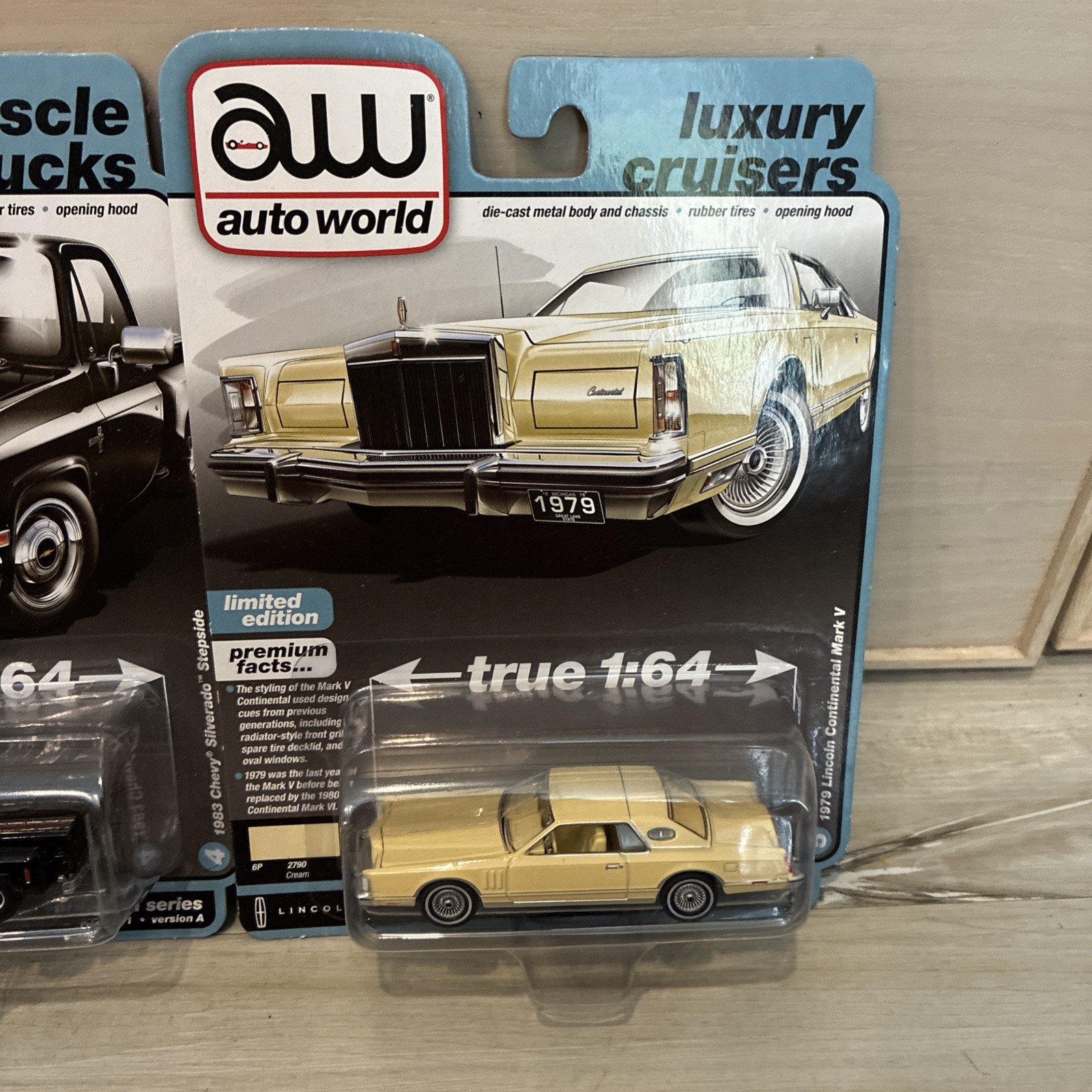 Auto World Luxury Sports Muscle 3 LOT Lincoln Continental, Corvette Silverado