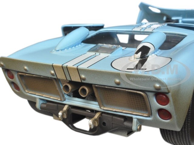 1966 FORD GT-40 MK II #1 LIGHT BLUE (DIRTY) 1/18 BY SHELBY COLLECTIBLES SC405