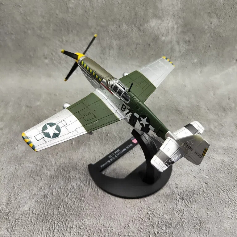 1:72 Alloy Diecast Military Model United Kingdom P-51 Mustang Fighter Aircraft